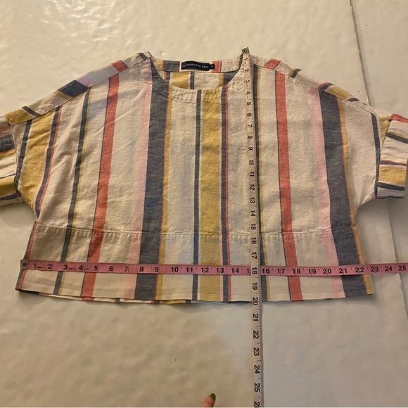 United By Blue Striped Top Blouse Womens Size XS Oversized Linen Cropped Cream - Picture 8 of 8